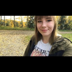 Meet your Posher, Chey